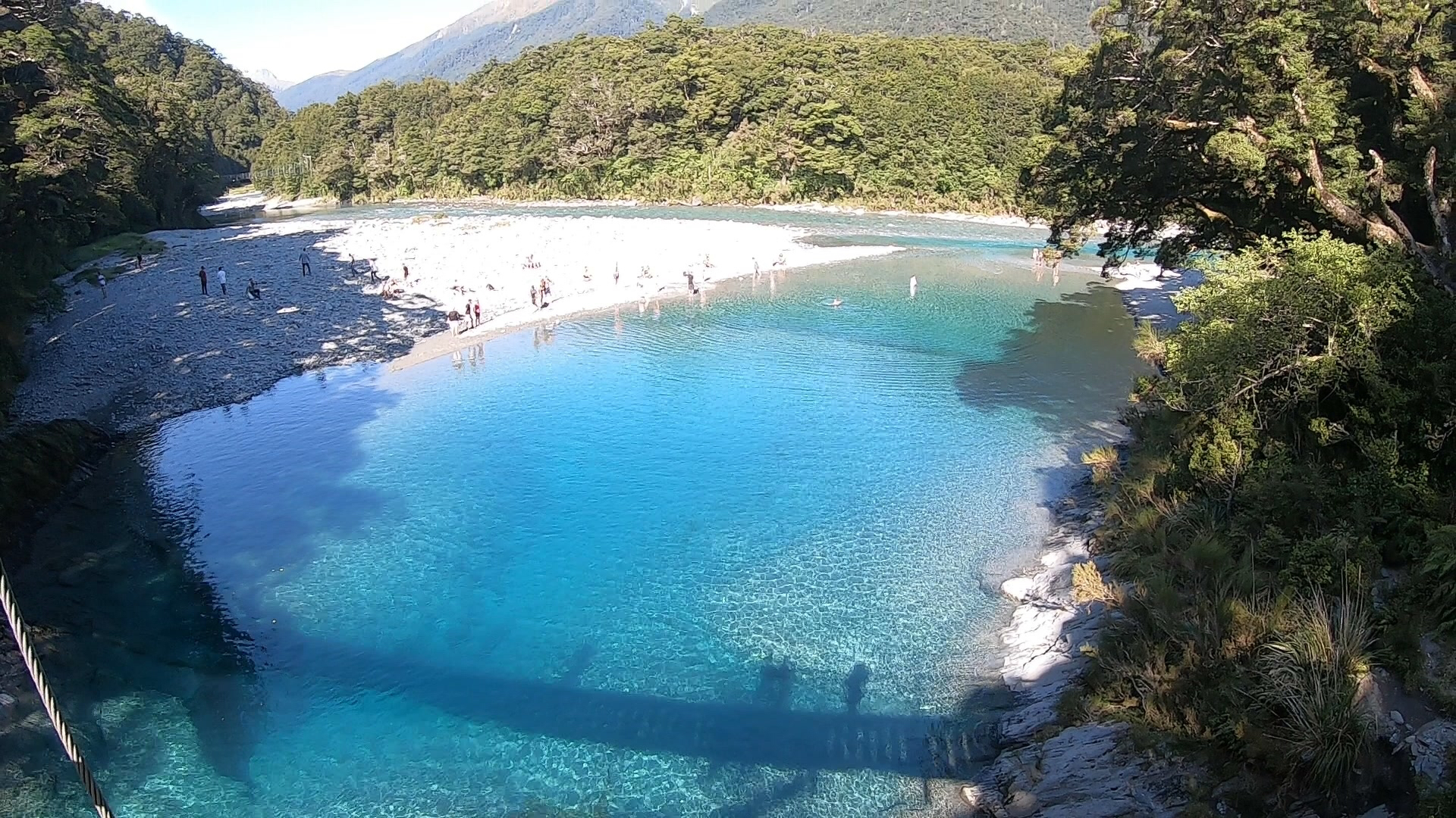 39B56D28-388E-4A07-9F4C-70D6E73C5BAA